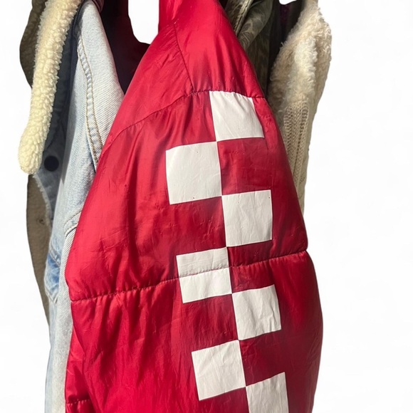 Disney Pizza Planet unisex red puffer jacket size medium - Picture 5 of 5